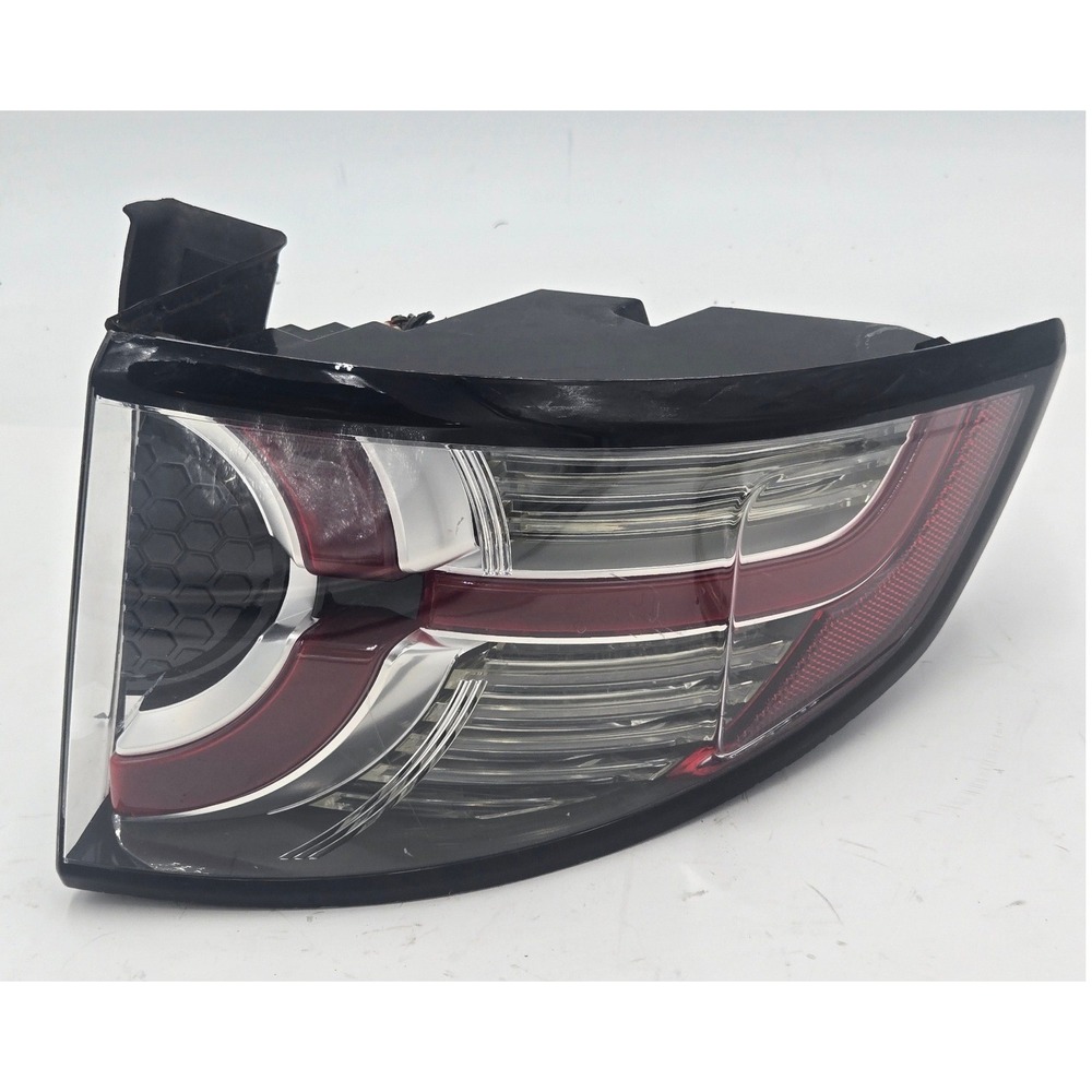 2015-2019 Land Rover Discovery Sport RH Passenger Tail Light FK72-13404-DF OEM